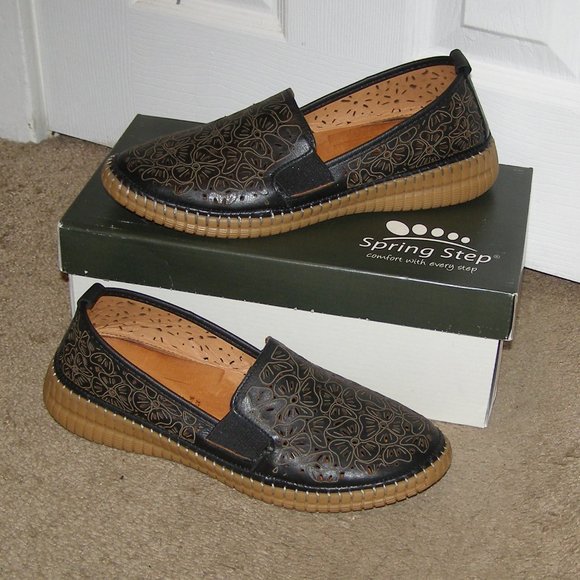 NEW in Box size 8 SPRING STEP Black Loafers - Picture 2 of 9
